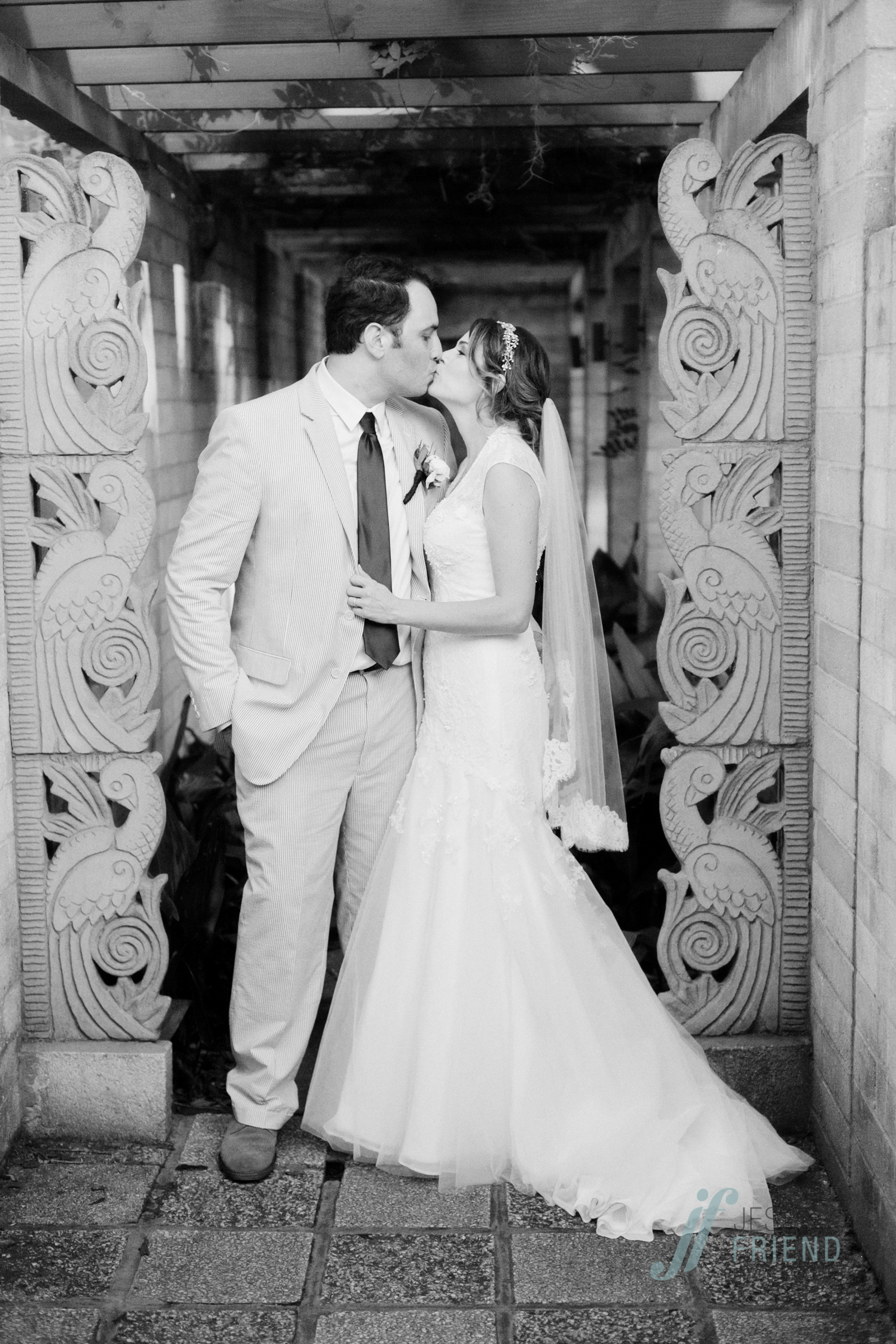 Maitland-art-center-wedding-kasper-jessica-friend-photo-design-8413b