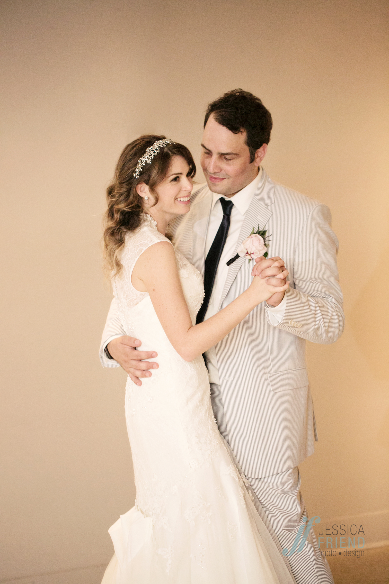 Maitland-art-center-wedding-kasper-jessica-friend-photo-design-8635