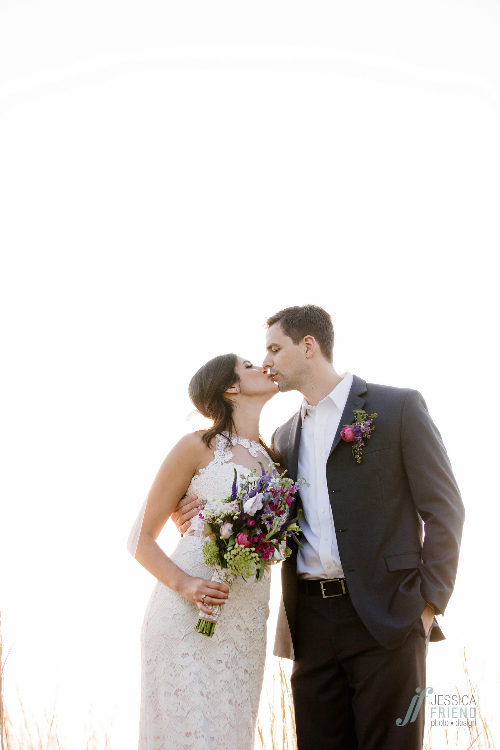 Intimate wedding at Canvas Lake Nona Orlando www.jessicafriendphotodesign.com