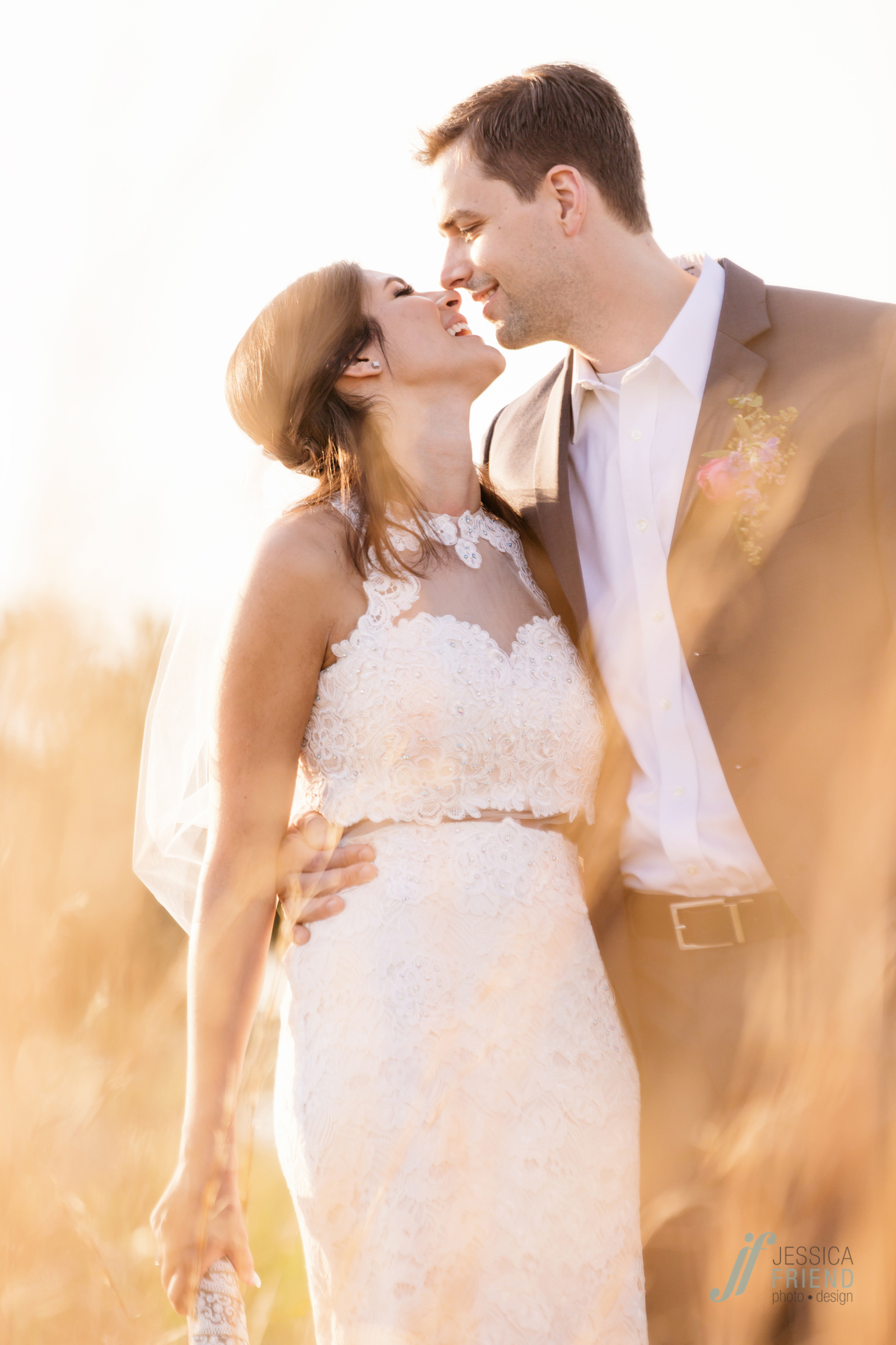 Intimate wedding at Canvas Lake Nona Orlando www.jessicafriendphotodesign.com
