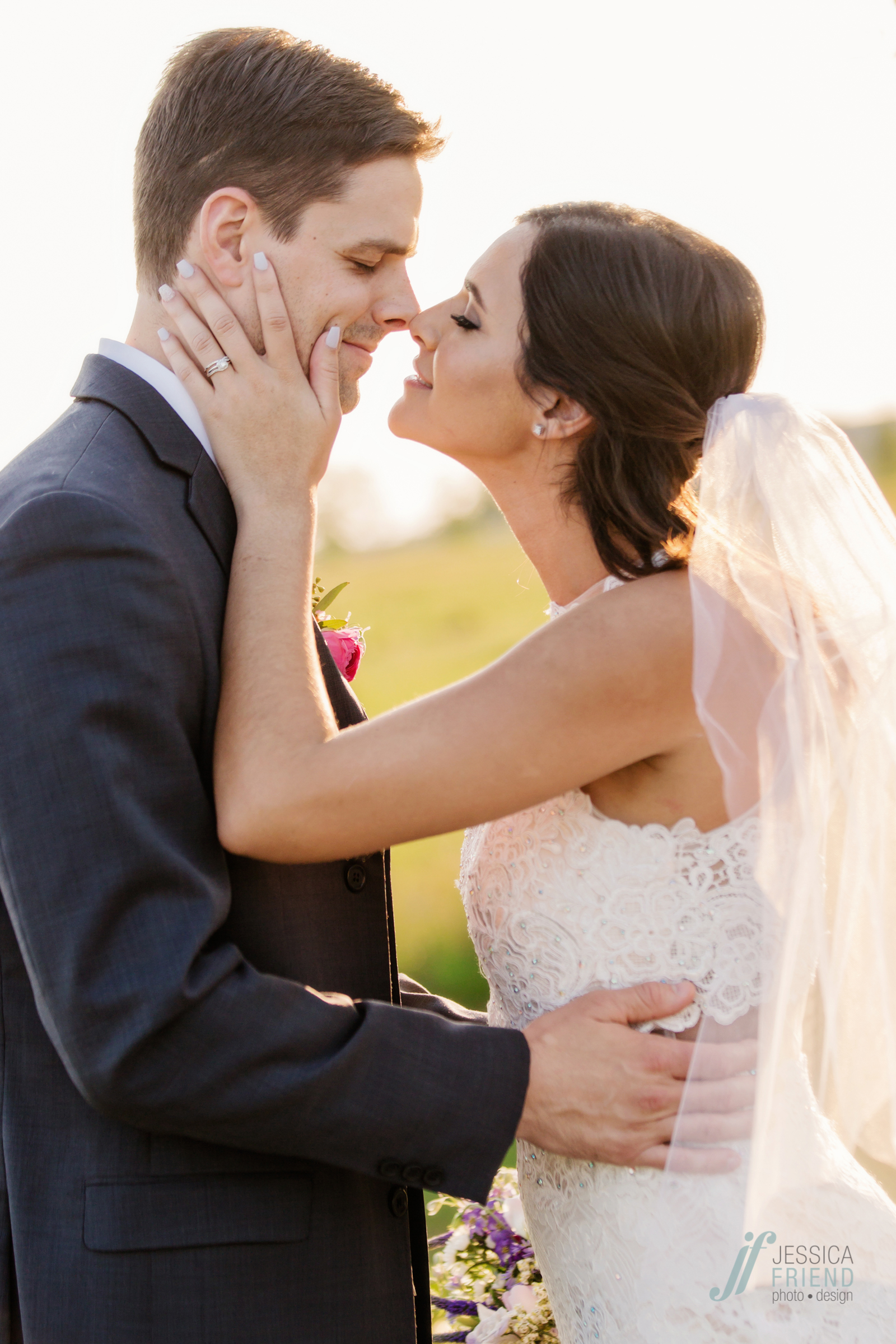 Intimate wedding at Canvas Lake Nona Orlando www.jessicafriendphotodesign.com
