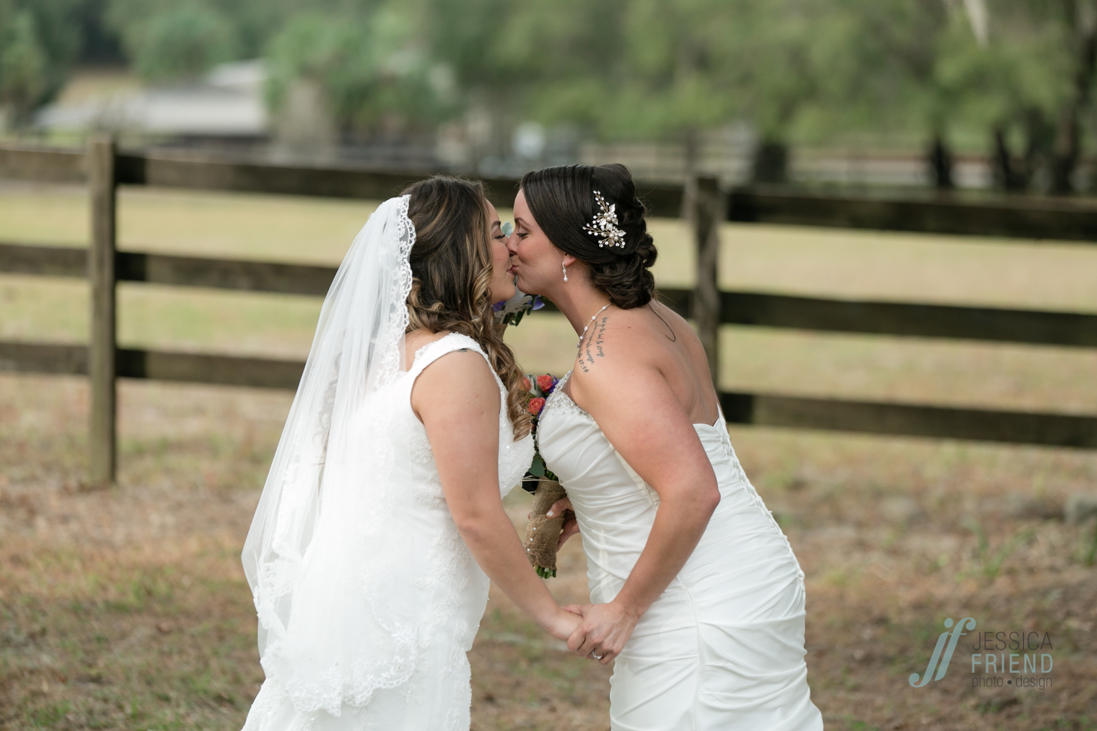 photos by www.jessicafriendphotodesign.com
