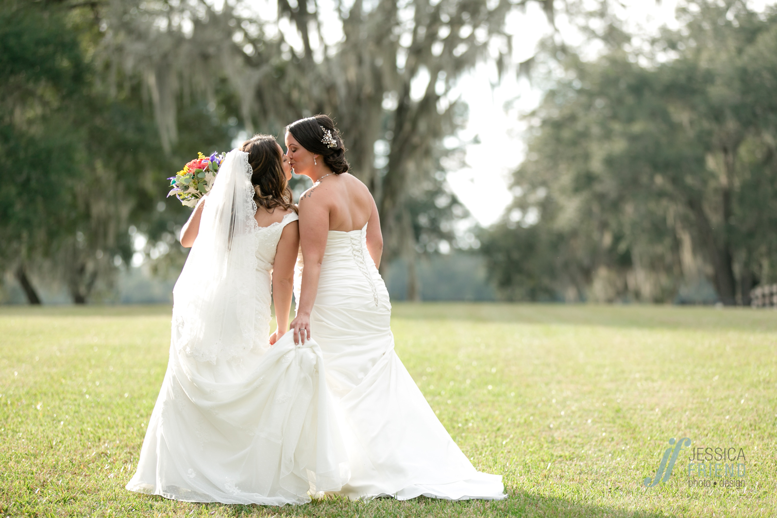 Grand Oaks Resort Wiersdale wedding. photos by www.jessicafriendphotodesign.com