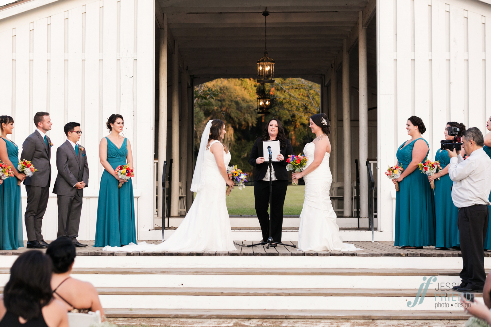 photos by www.jessicafriendphotodesign.com
