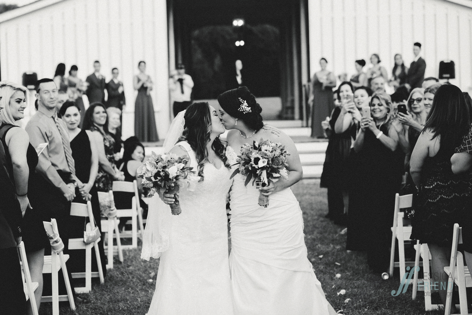 photos by www.jessicafriendphotodesign.com