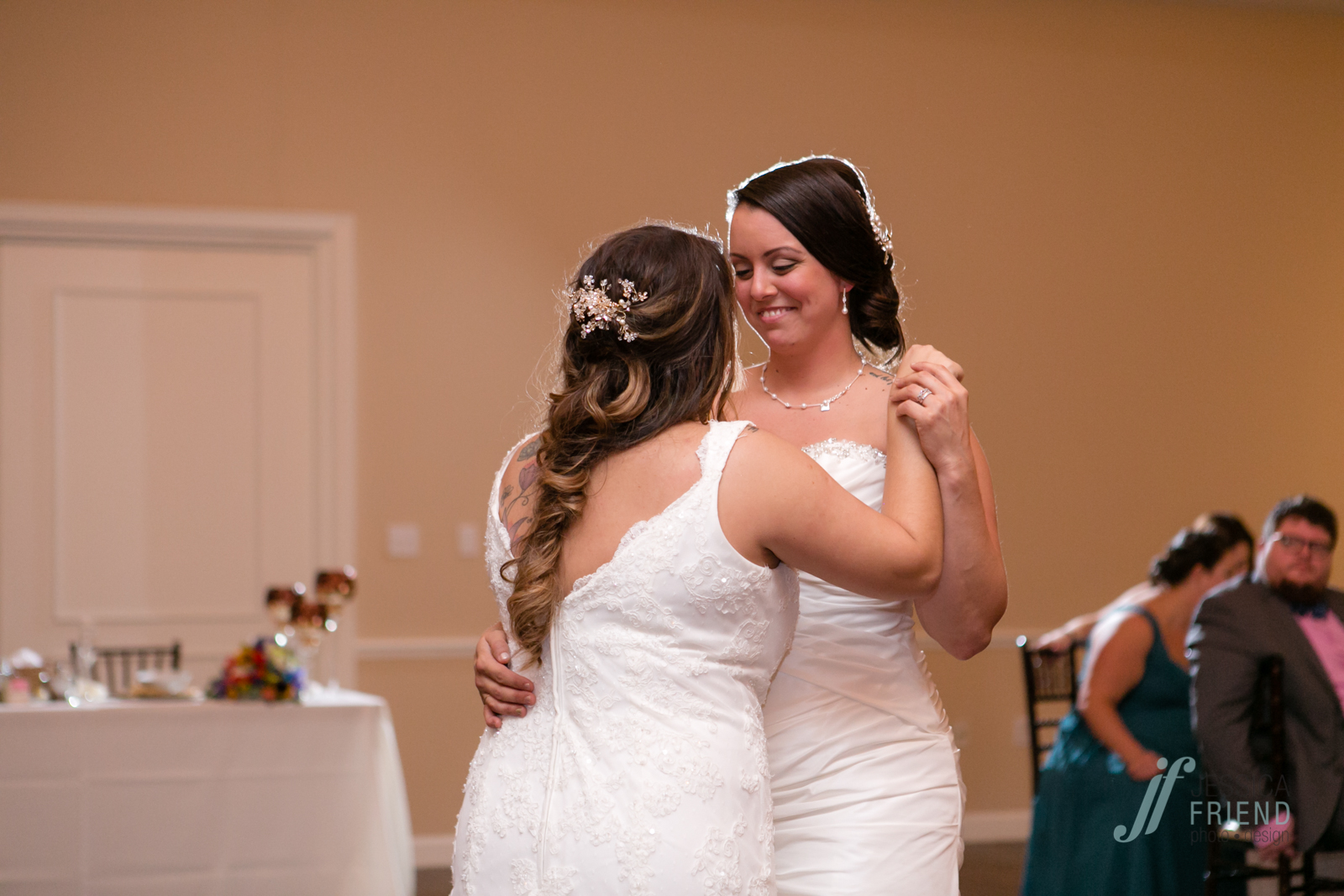 photos by www.jessicafriendphotodesign.com