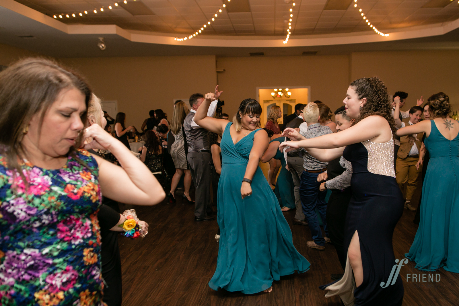 photos by www.jessicafriendphotodesign.com