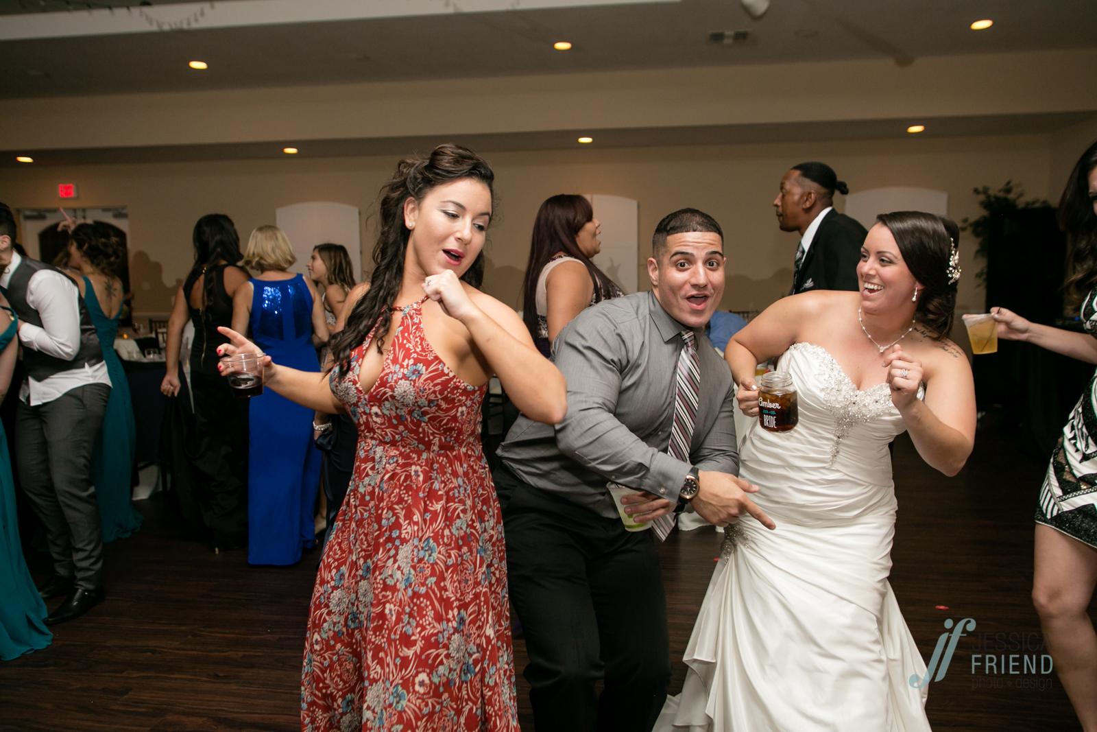 photos by www.jessicafriendphotodesign.com